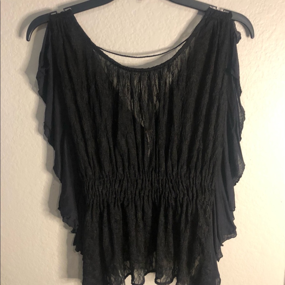XS free people lace top.